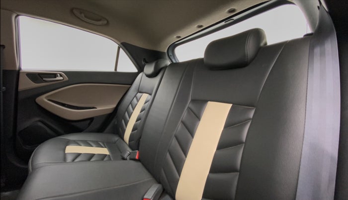 2015 Hyundai Elite i20 ASTA 1.2, Petrol, Manual, 30,095 km, Right Side Rear Door Cabin View