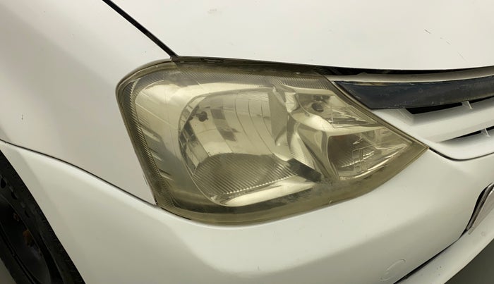 2011 Toyota Etios G SP, Petrol, Manual, 96,269 km, Right headlight - Faded