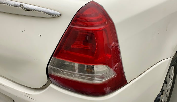 2011 Toyota Etios G SP, Petrol, Manual, 96,145 km, Right tail light - Minor damage