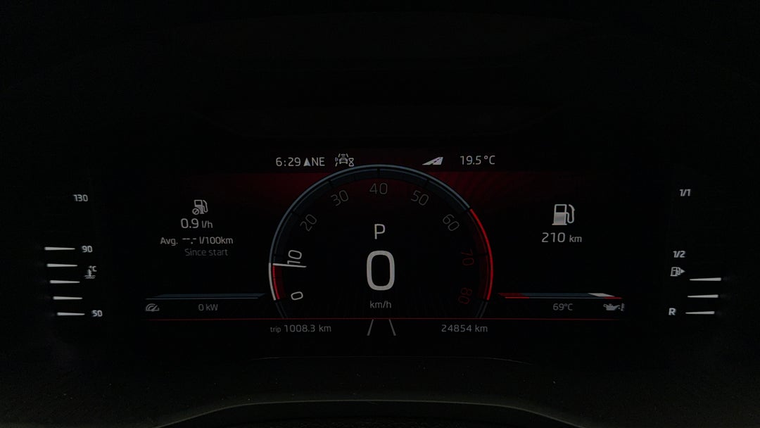 2022 SKODA Karoq Sportline (4x4), Automatic, 25854 km, Odometer View