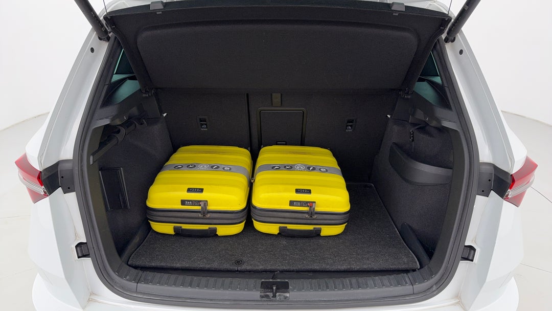 2022 SKODA Karoq Sportline (4x4), Automatic, 25854 km, Boot Inside View with Luggage