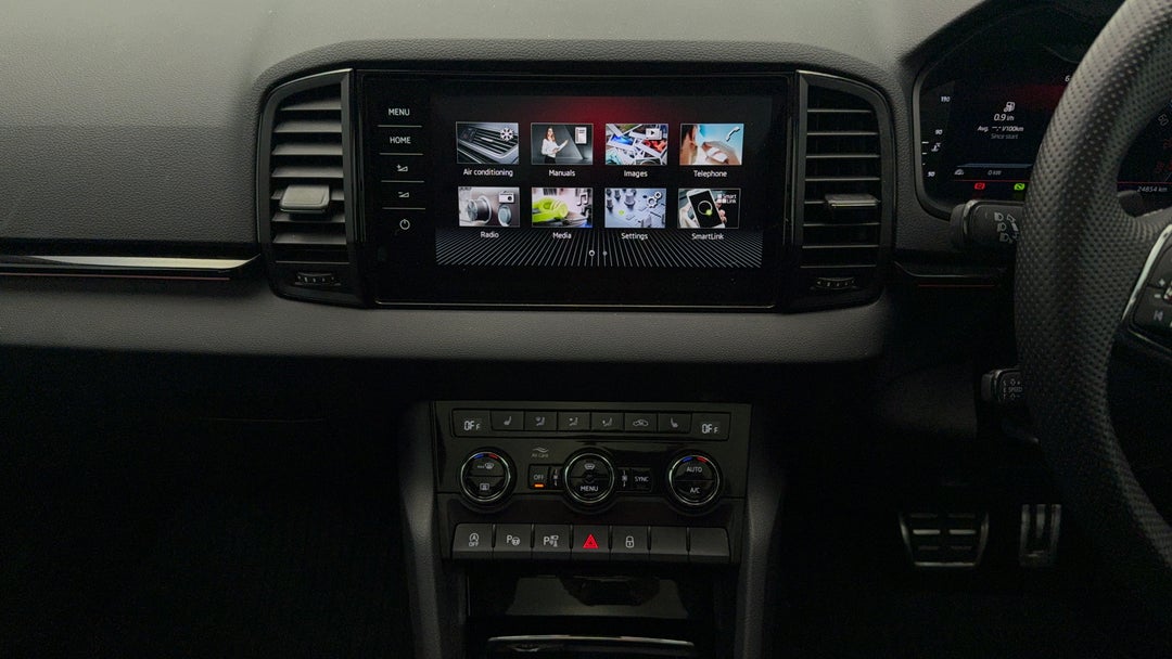 2022 SKODA Karoq Sportline (4x4), Automatic, 25854 km, Center Console