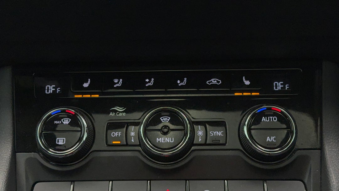 2022 SKODA Karoq Sportline (4x4), Automatic, 25854 km, Ventilated Seats