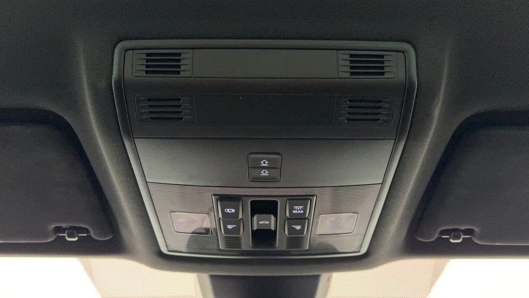 2022 SKODA Karoq Sportline (4x4), Automatic, 25854 km, On-Roof Controls/Sunglass holder