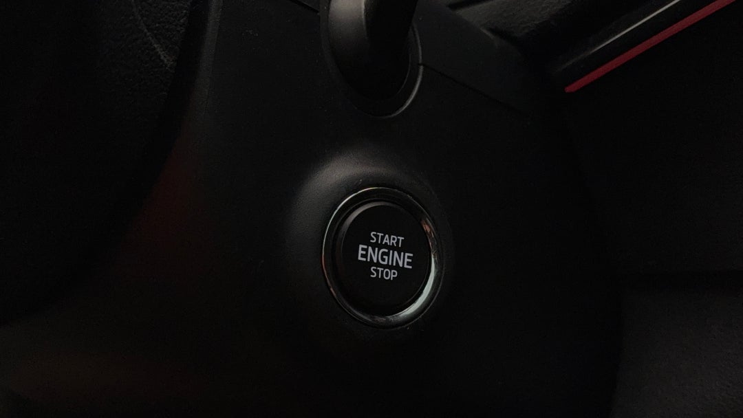 2022 SKODA Karoq Sportline (4x4), Automatic, 25854 km, Keyless / Button Start