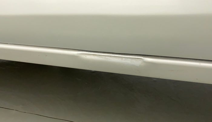 2019 Maruti Alto LXI CNG, CNG, Manual, 98,605 km, Left running board - Slightly dented
