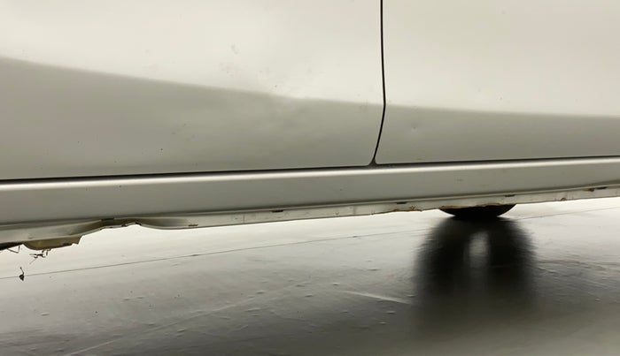 2019 Maruti Alto LXI CNG, CNG, Manual, 98,605 km, Right running board - Slightly dented