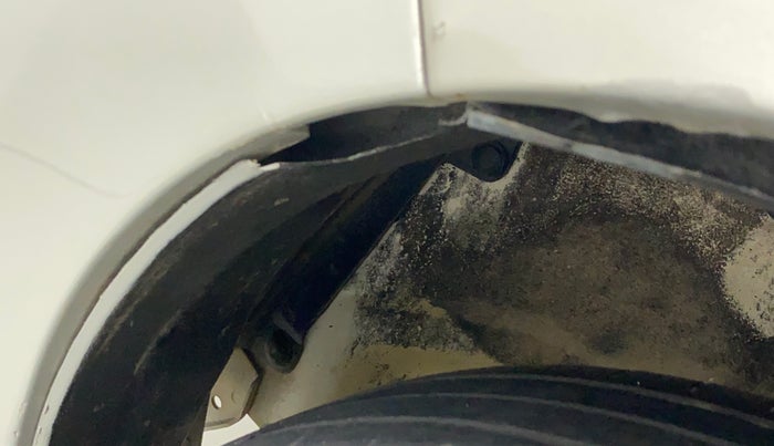 2019 Maruti Alto LXI CNG, CNG, Manual, 98,605 km, Left fender - Lining loose