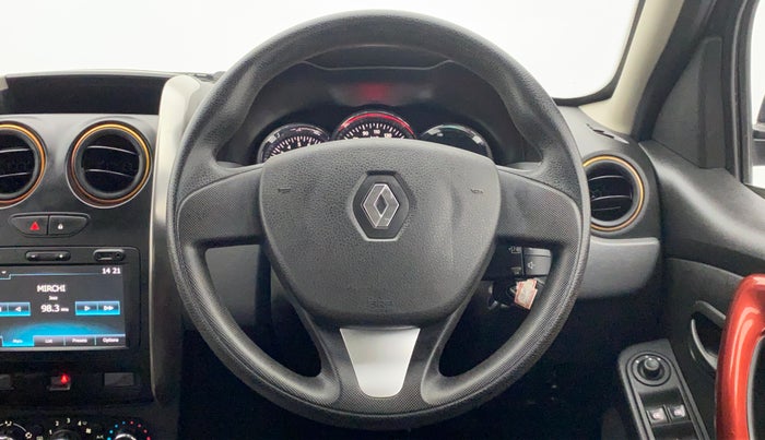 2018 Renault Duster RXS CVT 106 PS, Petrol, Automatic, 17,200 km, Steering Wheel Close Up