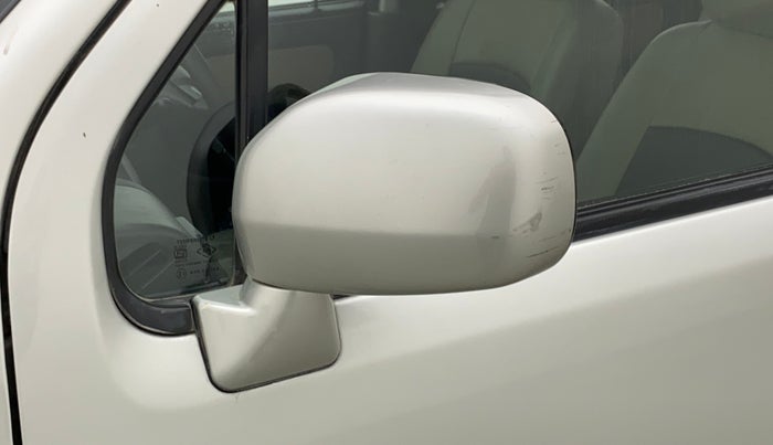 2010 Maruti Wagon R VXI MINOR, Petrol, Manual, 40,043 km, Left rear-view mirror - Mirror motor not working