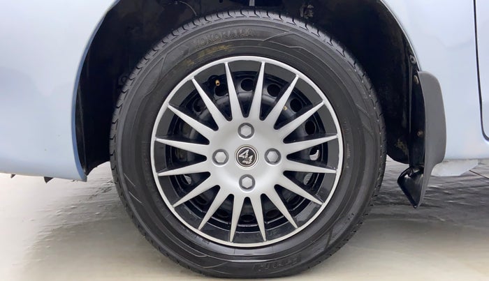 2012 Toyota Etios Liva GD, Diesel, Manual, 49,510 km, Left Front Wheel