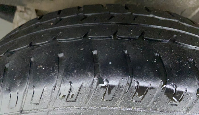 2016 Maruti Wagon R 1.0 VXI, Petrol, Manual, 22,278 km, Left Rear Tyre Tread