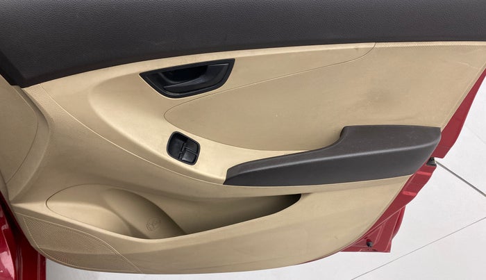 2016 Hyundai Eon ERA PLUS, Petrol, Manual, 28,786 km, Driver Side Door Panels Control