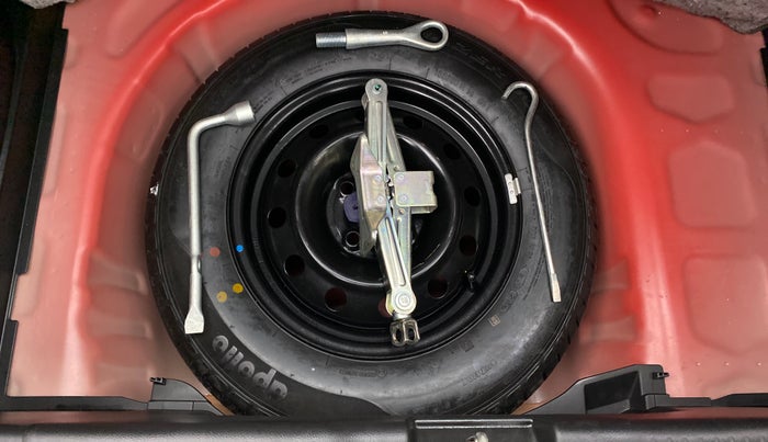 2018 Maruti Swift VXI D, Petrol, Manual, 22,669 km, Spare Tyre