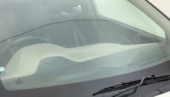 2014 Hyundai Elite i20 SPORTZ 1.2, Petrol, Manual, 56,732 km, Front windshield - Minor spot on windshield