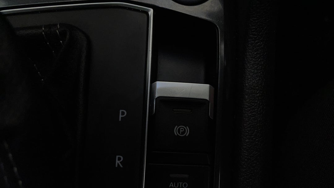 2020 Volkswagen Tiguan Allspace 162 Tsi Highline, Automatic, 144640 km, Handbrake