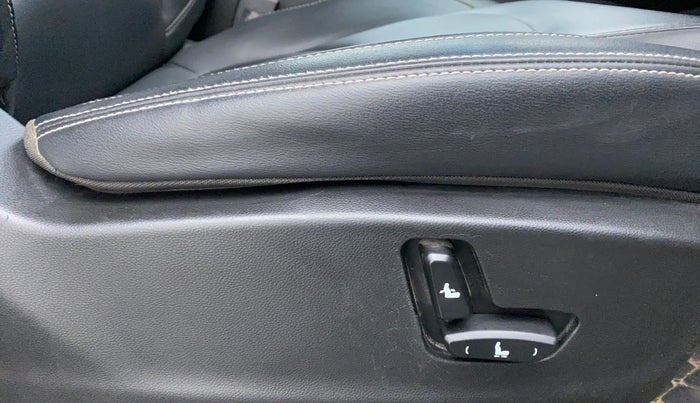 2019 MG HECTOR SHARP DCT PETROL, Petrol, Automatic, 62,359 km, Driver Side Adjustment Panel