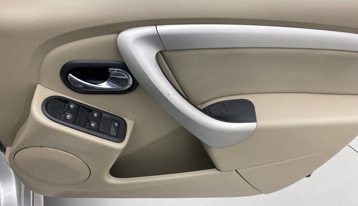2016 Nissan Terrano XL 85 PS DEISEL, Diesel, Manual, 63,839 km, Driver Side Door Panels Control