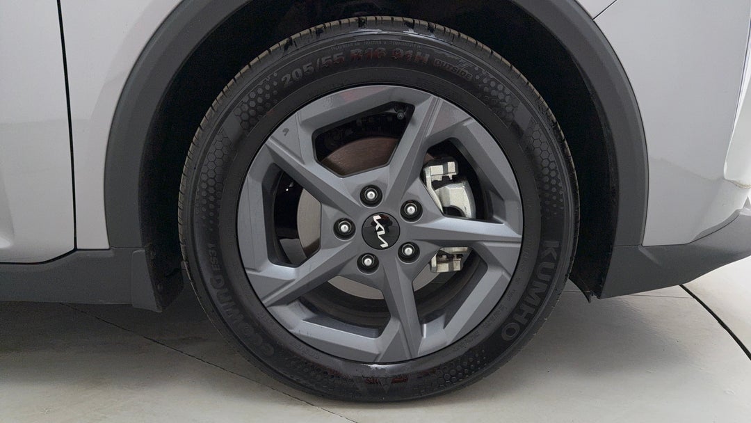 2025 Kia K4 S, Automatic, 7228 km, Right Front Wheel