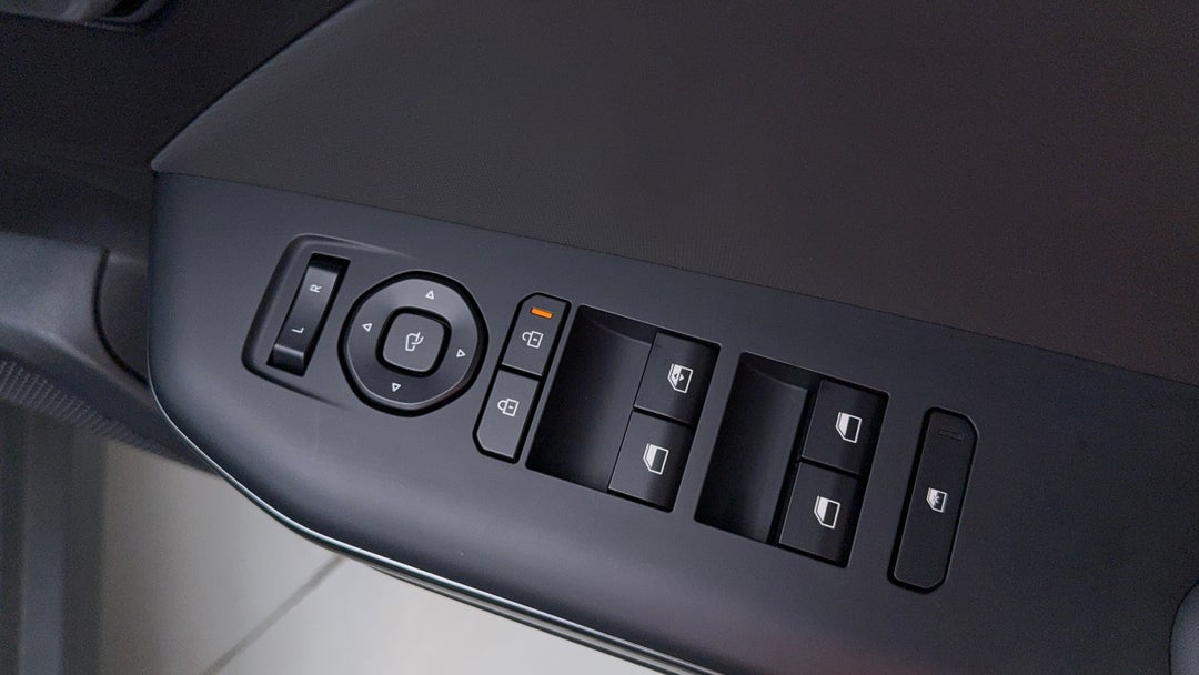 2025 Kia K4 S, Automatic, 7228 km, Drivers Side Door Panel Controls