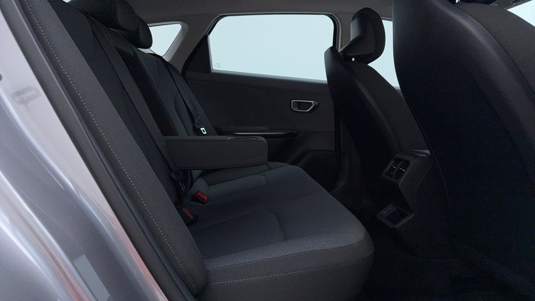 2025 Kia K4 S, Automatic, 7228 km, Right Side Rear Door Cabin View