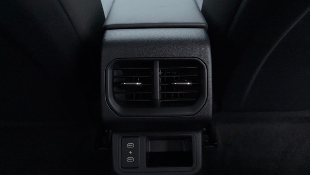 2025 Kia K4 S, Automatic, 7228 km, Rear A/C Vent