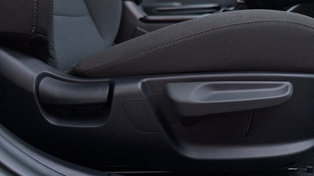 2025 Kia K4 S, Automatic, 7228 km, Drivers Side Adjustment Panel