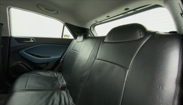 2016 Hyundai i20 Active 1.2 S, Petrol, Manual, 87,998 km, Right Side Rear Door Cabin