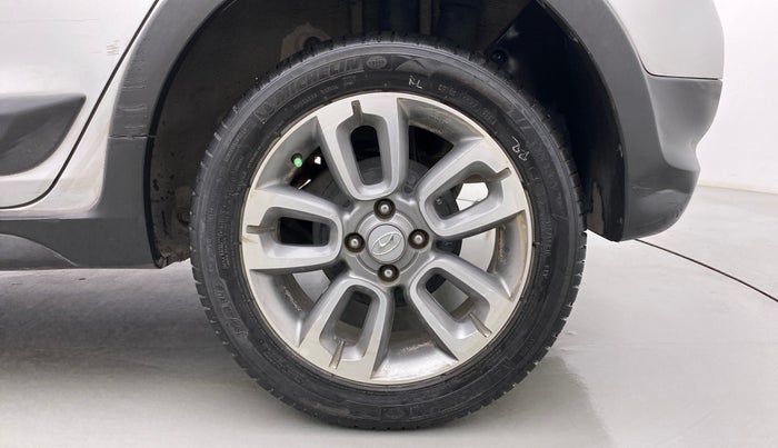 2016 Hyundai i20 Active 1.2 S, Petrol, Manual, 87,998 km, Left Rear Wheel