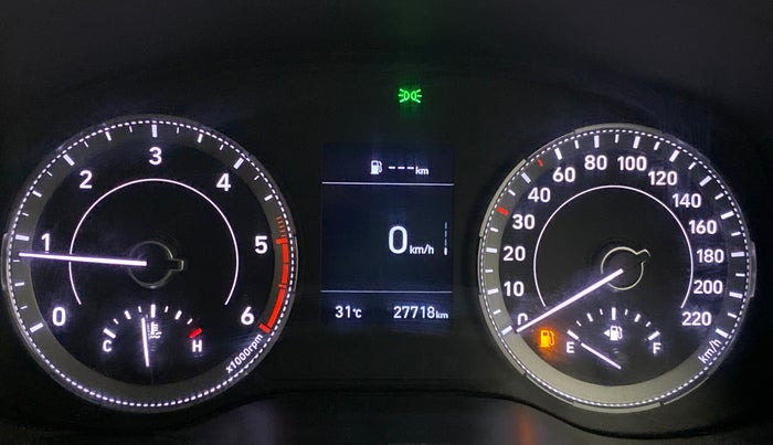 2021 Hyundai VENUE 1.5 SX(O) EXECUTIVE CRDI, Diesel, Manual, 27,819 km, Odometer Image