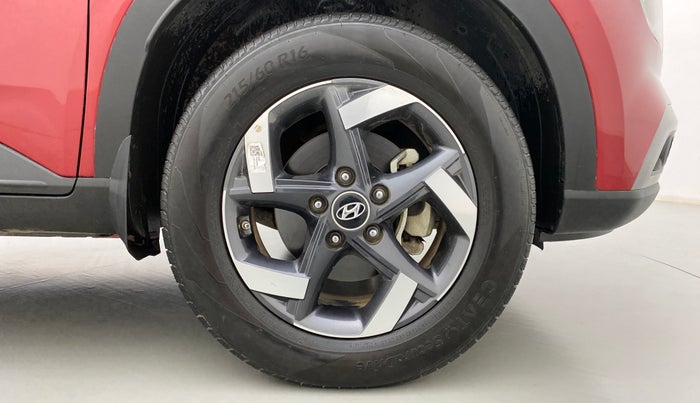 2021 Hyundai VENUE 1.5 SX(O) EXECUTIVE CRDI, Diesel, Manual, 27,819 km, Right Front Wheel