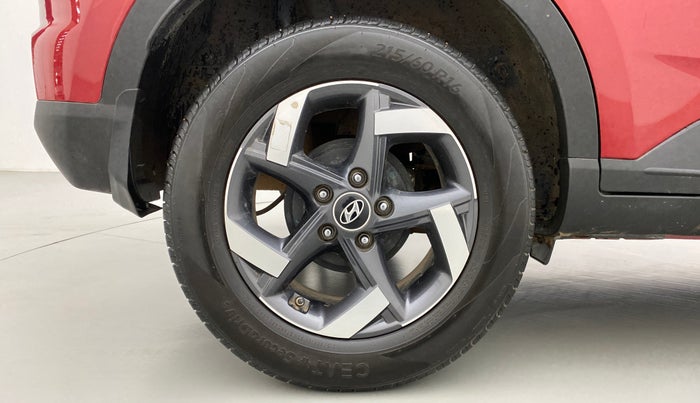 2021 Hyundai VENUE 1.5 SX(O) EXECUTIVE CRDI, Diesel, Manual, 27,819 km, Right Rear Wheel