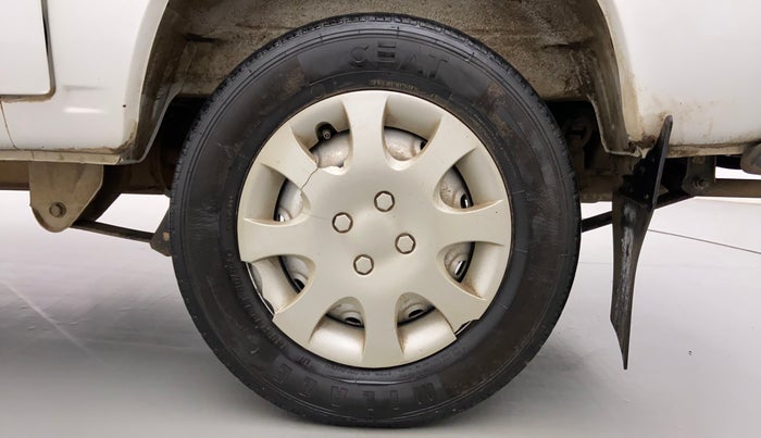 2016 Maruti OMNI E STD, Petrol, Manual, 19,957 km, Left Rear Wheel
