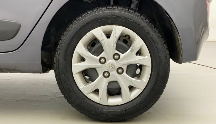 2016 Hyundai Grand i10 MAGNA 1.2 KAPPA VTVT, Petrol, Manual, 48,507 km, Left Rear Wheel