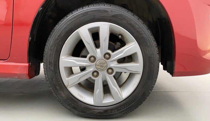 2013 Maruti Wagon R Stingray VXI, Petrol, Manual, 62,201 km, Right Front Wheel
