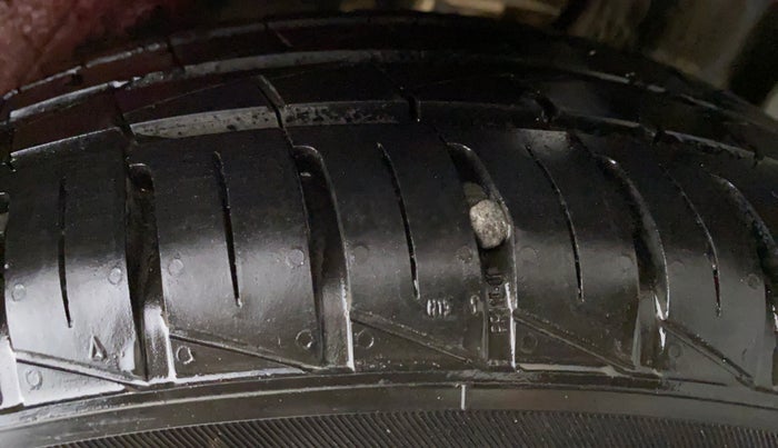 2013 Maruti Wagon R Stingray VXI, Petrol, Manual, 62,393 km, Left Rear Tyre Tread