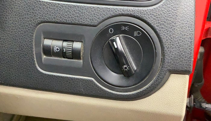 2010 Volkswagen Polo TRENDLINE 1.2L PETROL, Petrol, Manual, 88,686 km, Dashboard - Headlight height adjustment not working