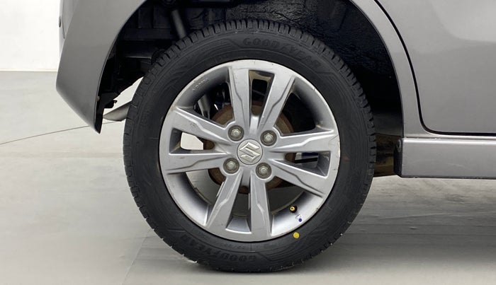 2014 Maruti Wagon R Stingray VXI, Petrol, Manual, 50,467 km, Right Rear Wheel