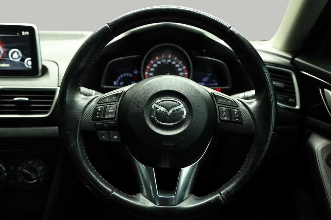2016 Mazda 3 Maxx, Manual, 146155 km, Steering Wheel Close-up