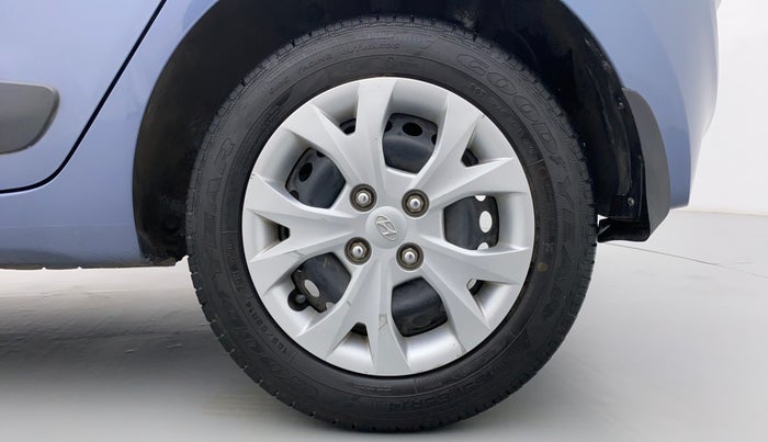 2016 Hyundai Grand i10 SPORTZ 1.2 KAPPA VTVT, Petrol, Manual, 17,364 km, Left Rear Wheel