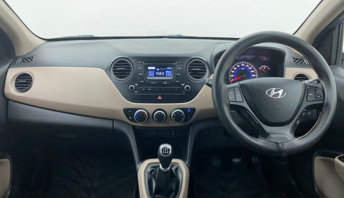 2016 Hyundai Grand i10 SPORTZ 1.2 KAPPA VTVT, Petrol, Manual, 17,364 km, Dashboard View