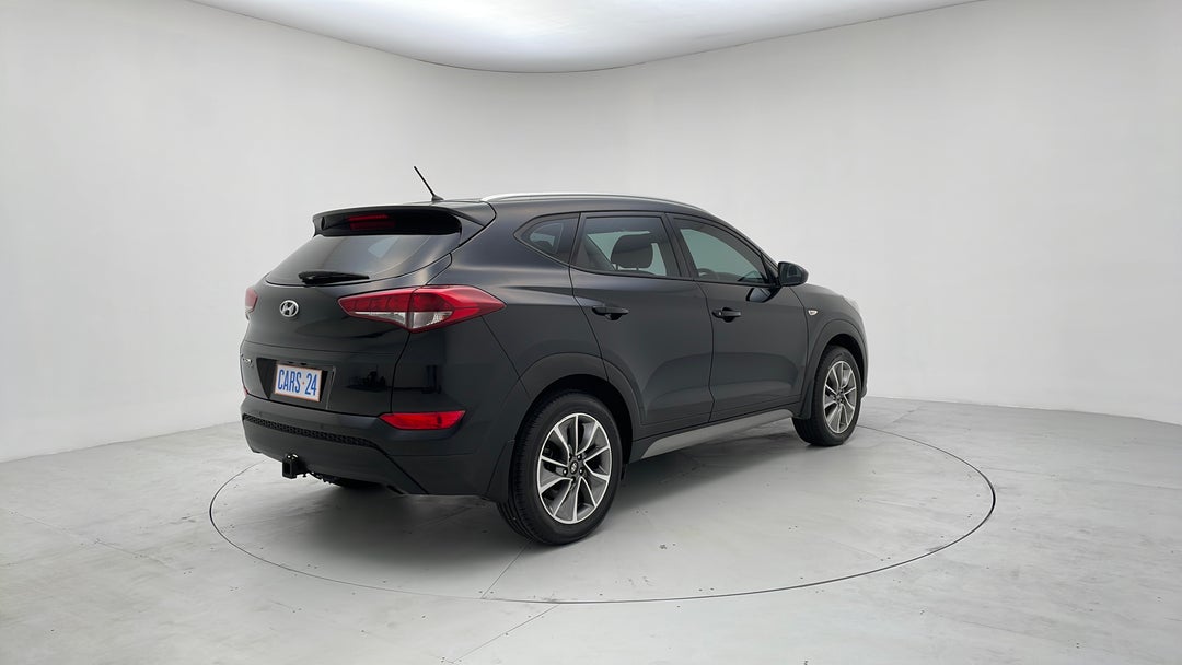 Right Back Diagonal (45- Degree) View