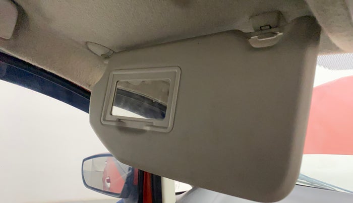 2016 Ford Ecosport TITANIUM 1.5L DIESEL, Diesel, Manual, 99,693 km, Ceiling - Vanity mirror light not working