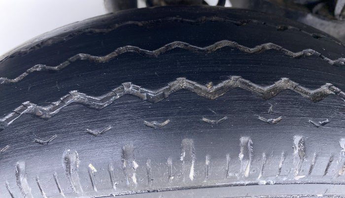 2019 Maruti Eeco 5 STR WITH AC PLUSHTR, Petrol, Manual, 20,433 km, Right Rear Tyre Tread