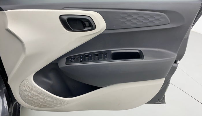 2021 Hyundai AURA S CNG, CNG, Manual, 42,531 km, Driver Side Door Panels Control