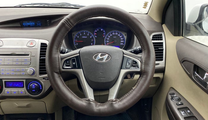 2010 Hyundai i20 SPORTZ 1.2 O, Petrol, Manual, 92,215 km, Steering Wheel Close Up