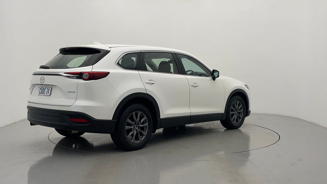 Right Back Diagonal (45- Degree) View