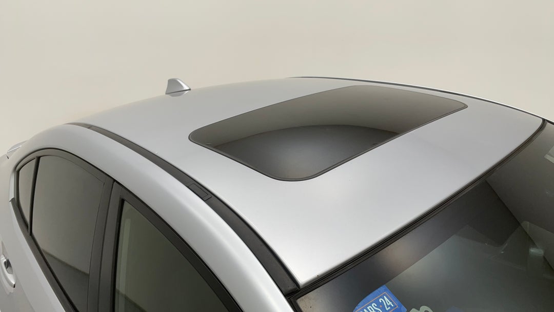 2017 Subaru WRX Premium (awd), Automatic, 72389 km, Roof/Sunroof View