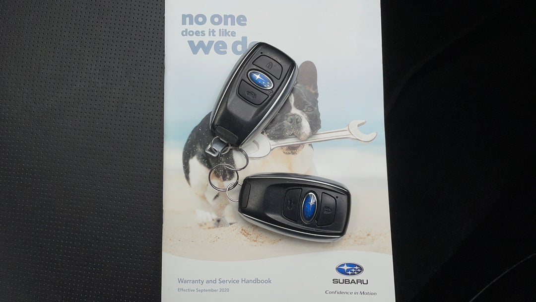 2017 Subaru WRX Premium (awd), Automatic, 72389 km, Key Close-up