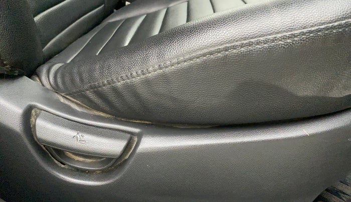 2018 Hyundai Grand i10 SPORTZ 1.2 KAPPA VTVT, Petrol, Manual, 56,471 km, Driver Side Adjustment Panel